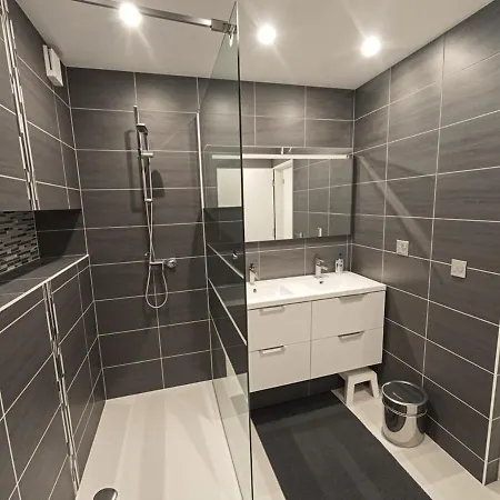 Large Cozy Apartamento